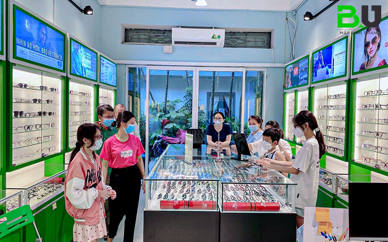 Mắt kính BUTITAN